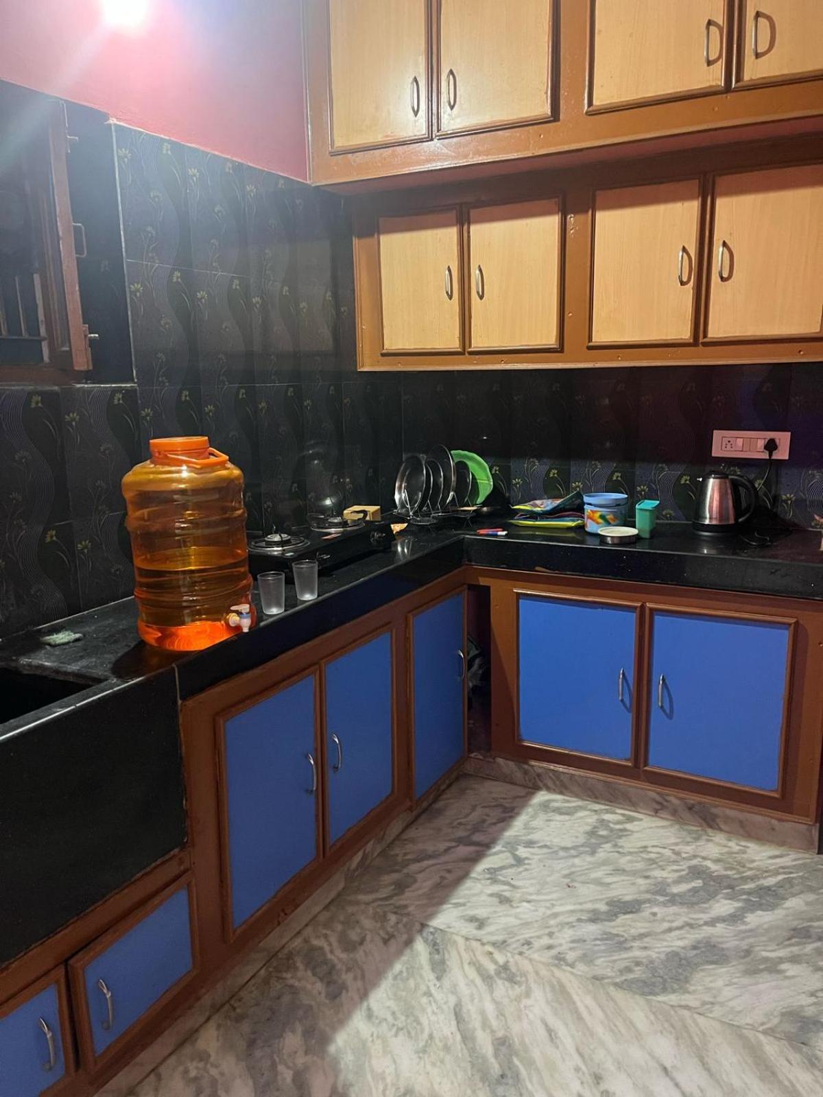 Sm Home Stay 1 Tirupati Bagian luar foto